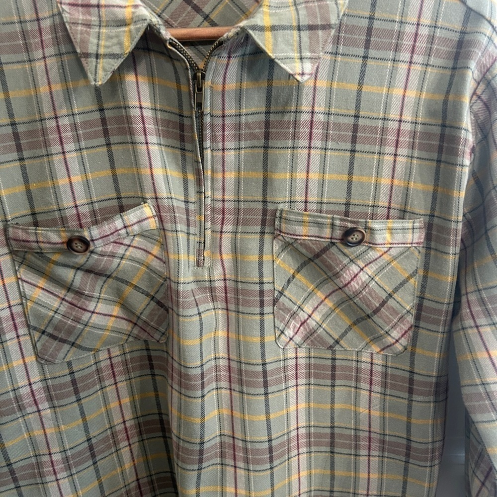Beautiful Kori sage green plaid quarter zip flannel shirt, unisex size S/M Prep - Picture 2 of 11